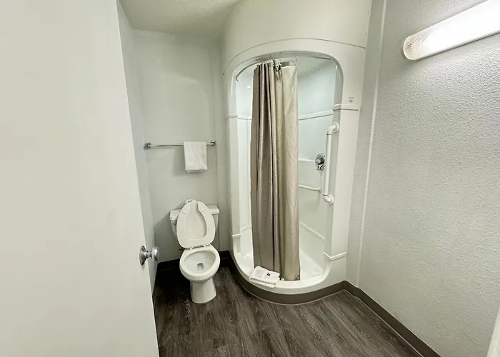 6-casper, Wy Hotel