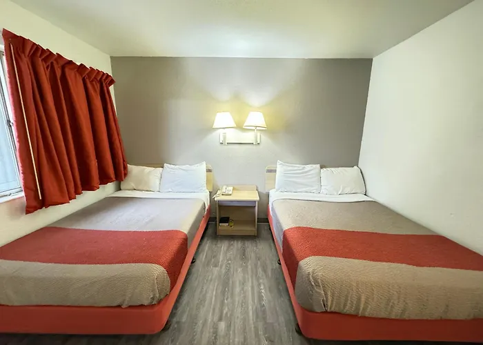 6-casper, Wy Hotel