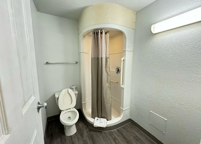 6-casper, Wy 3*
